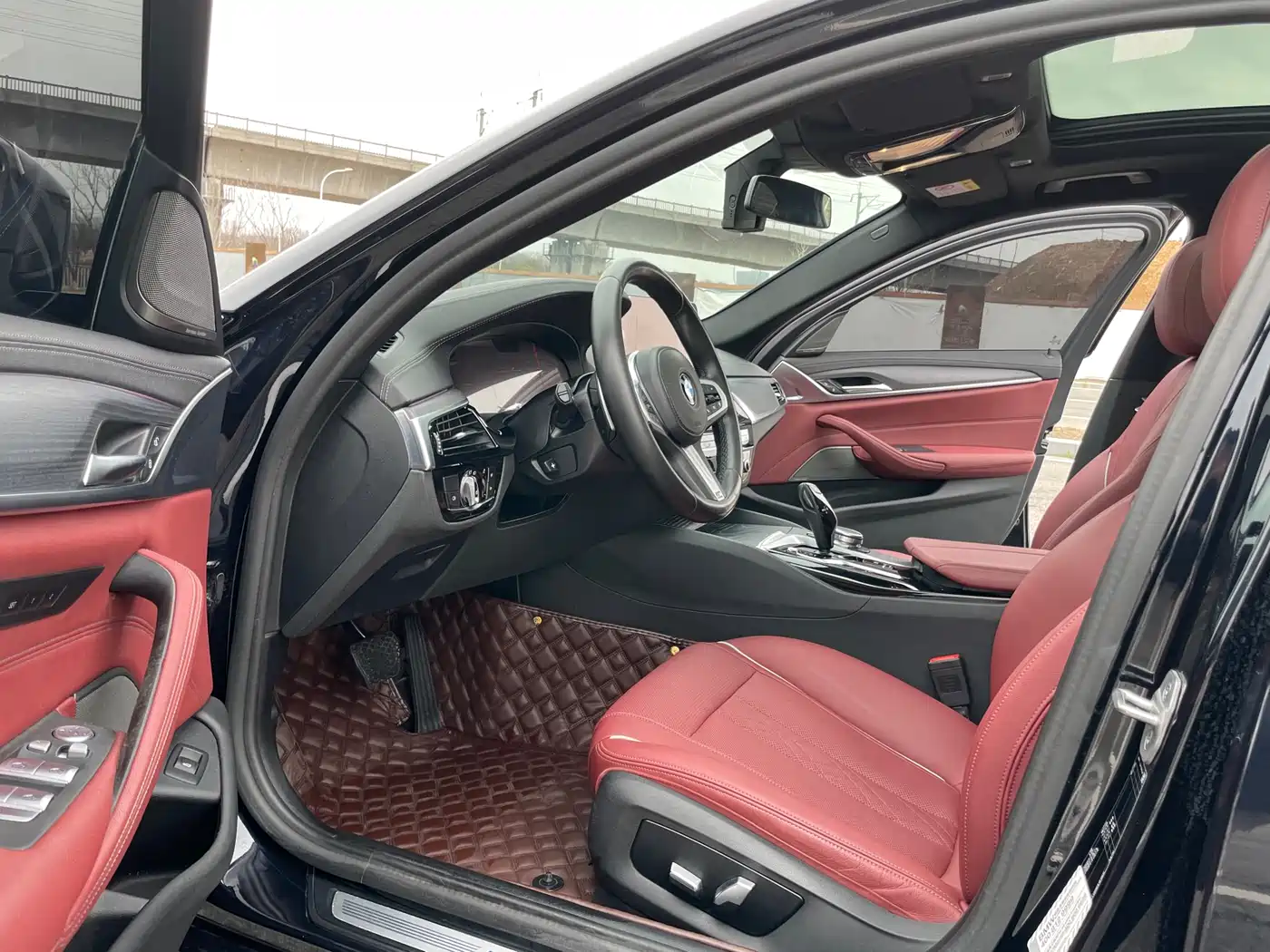 BMW 5 Series 2021 Facelift 530Li Leading M Sport Package фото 10