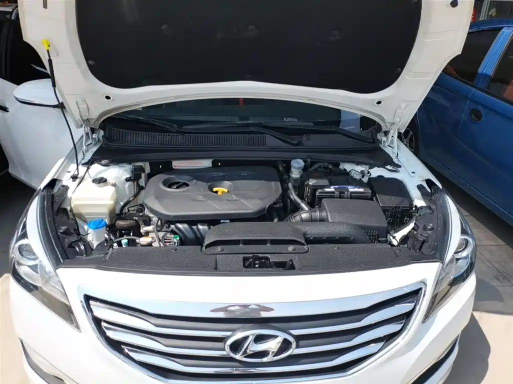 Hyundai Mistra 2016 1.8L Automatic Smart GLS фото 20