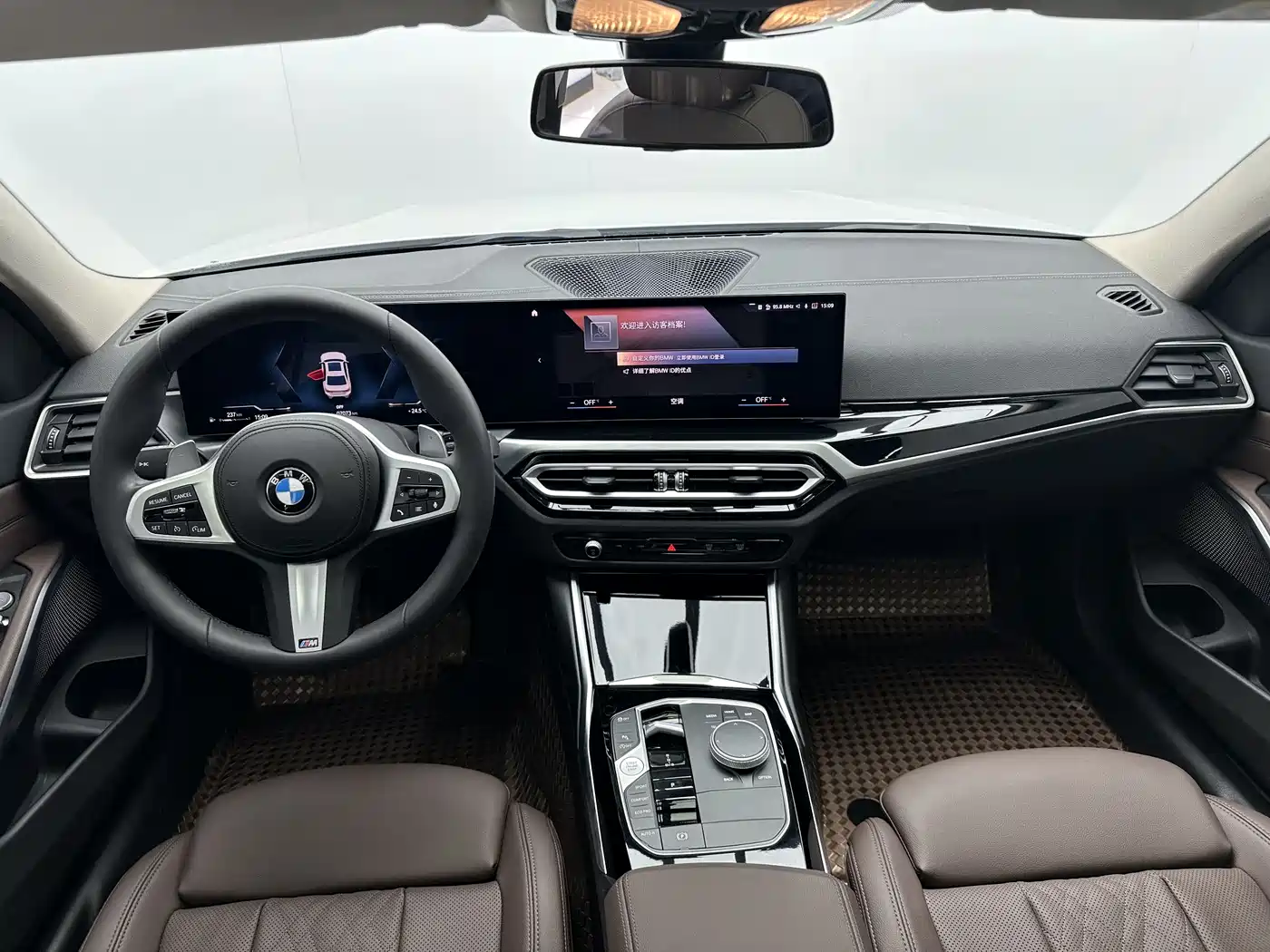 BMW 3 Series 2023 320Li M Sport Package фото 7