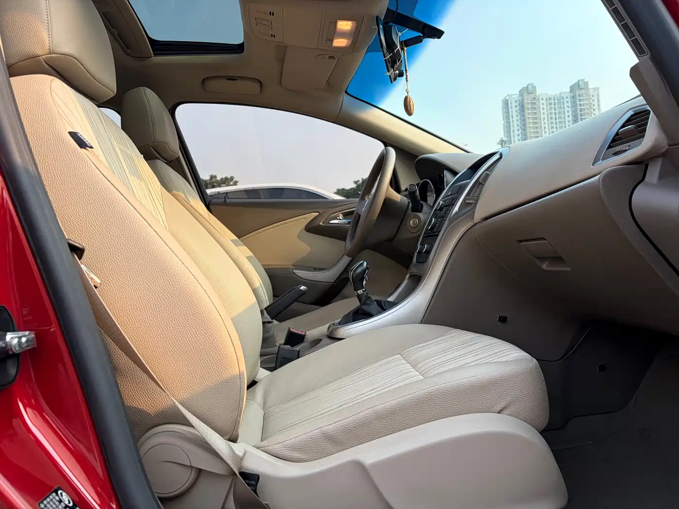 Buick Excelle 2013 Model GT 1.6L Manual Comfort фото 13