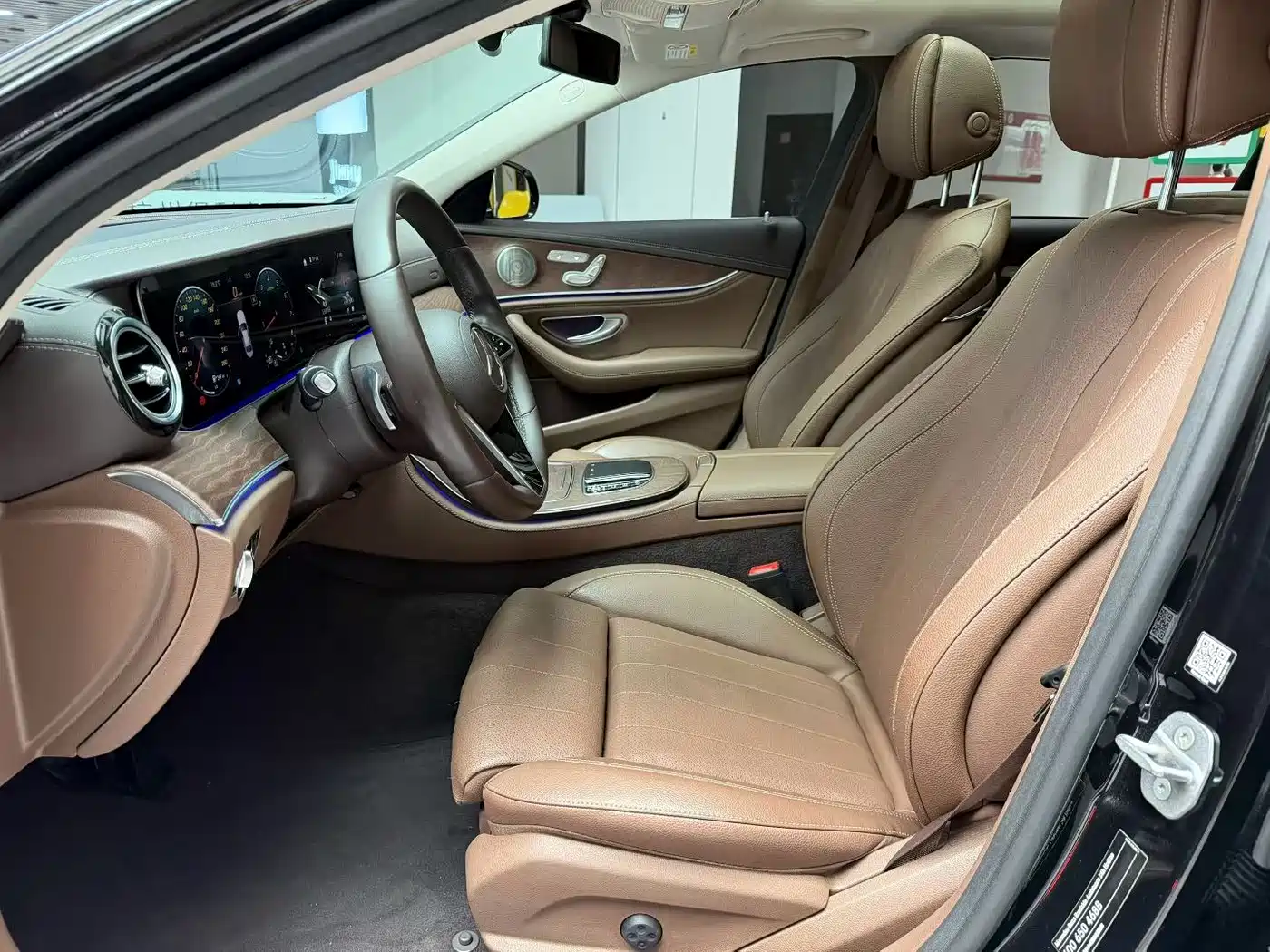 Mercedes-Benz E-Class 2022 Second Facelift E 300 L Luxury фото 8