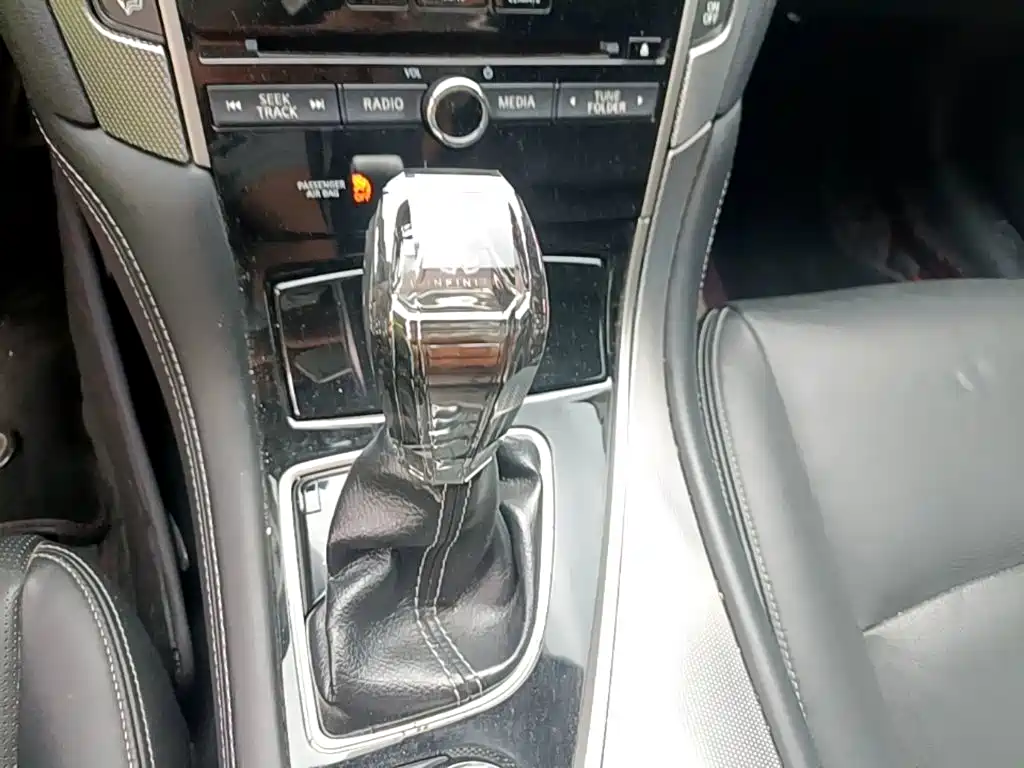 Фото 14 - Infiniti Q50L