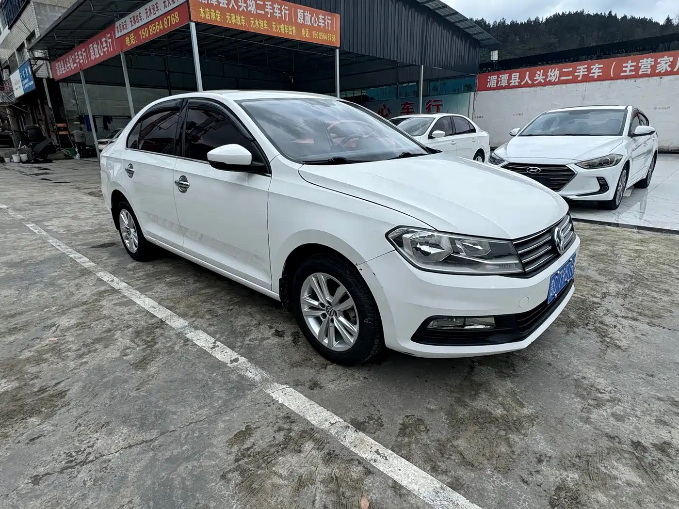 Volkswagen Santana 2016 1.6L Automatic Comfort Edition фото 5