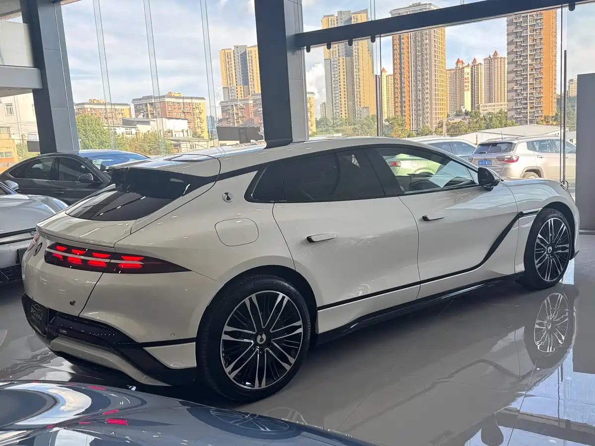Denza Z9GT 2024 1100 AWD Ultra Launch Edition фото 6