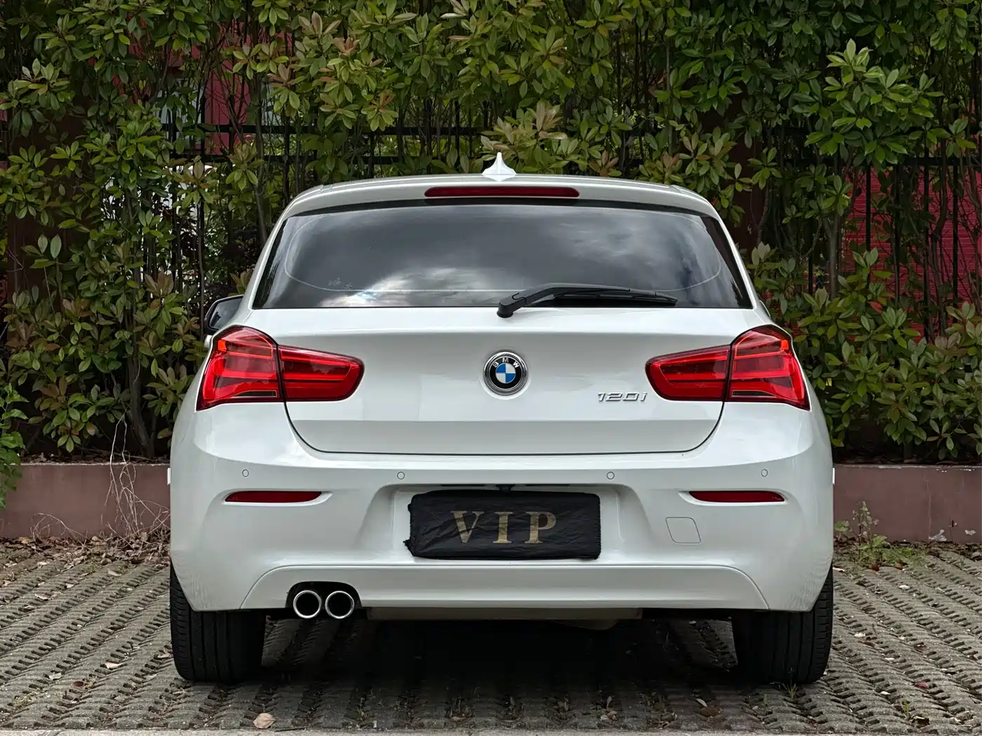 BMW 1 Series (Import) 2016 120i Sport Design Package фото 20