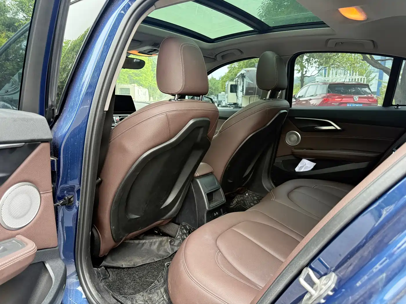 BMW 1 Series 2023 125i M Sport Shadow Edition фото 5