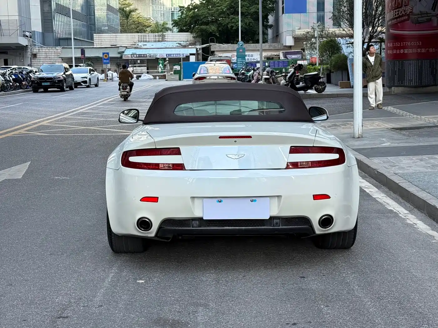 Aston Martin V8 Vantage 2011 2011 4.7L Sportshift Roadster