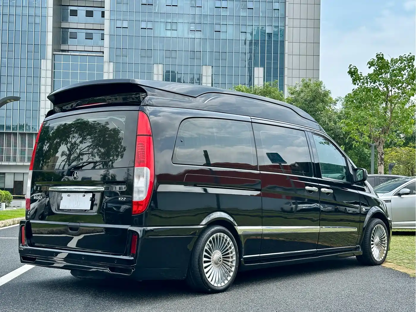 Mercedes-Benz Vito 2013 Model 3.0L Elite Edition фото 15