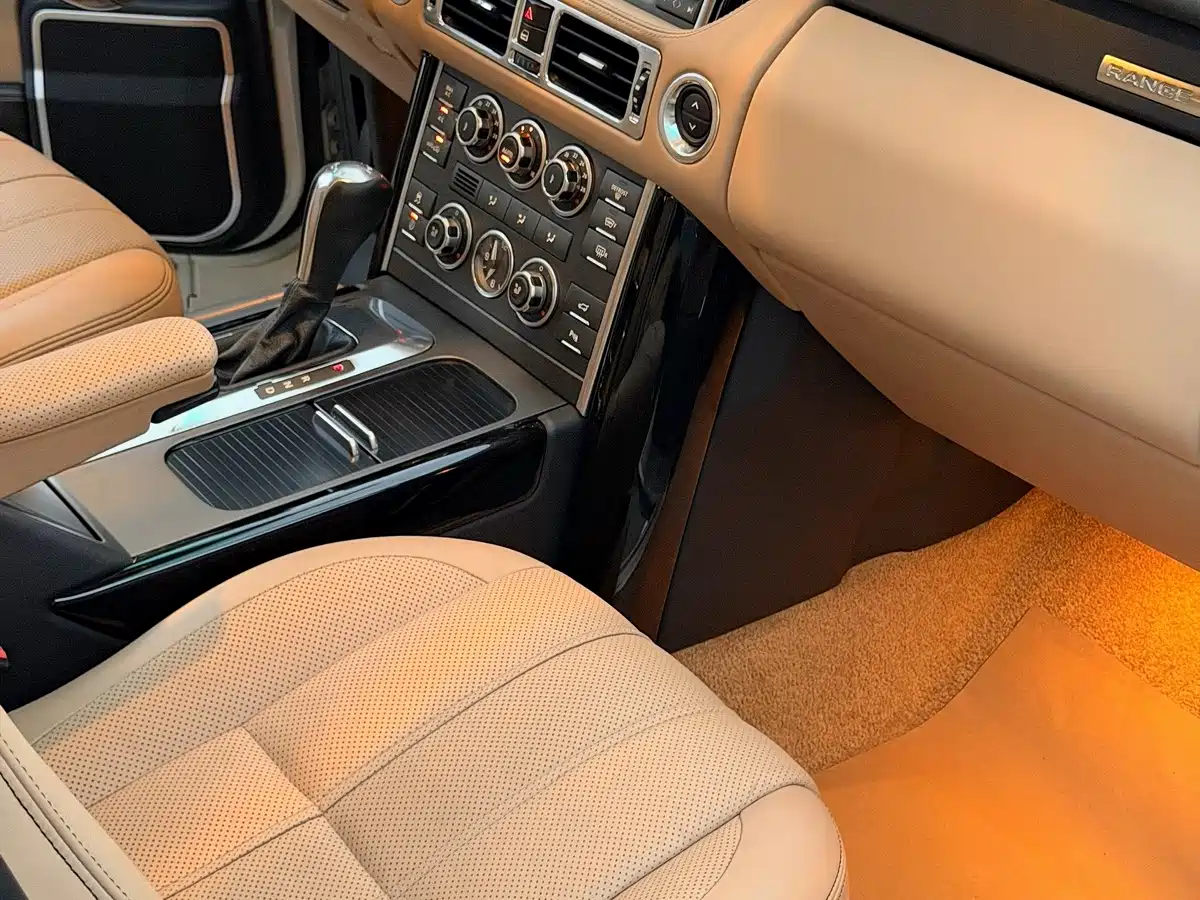 Фото 9 - Land Rover Range Rover
