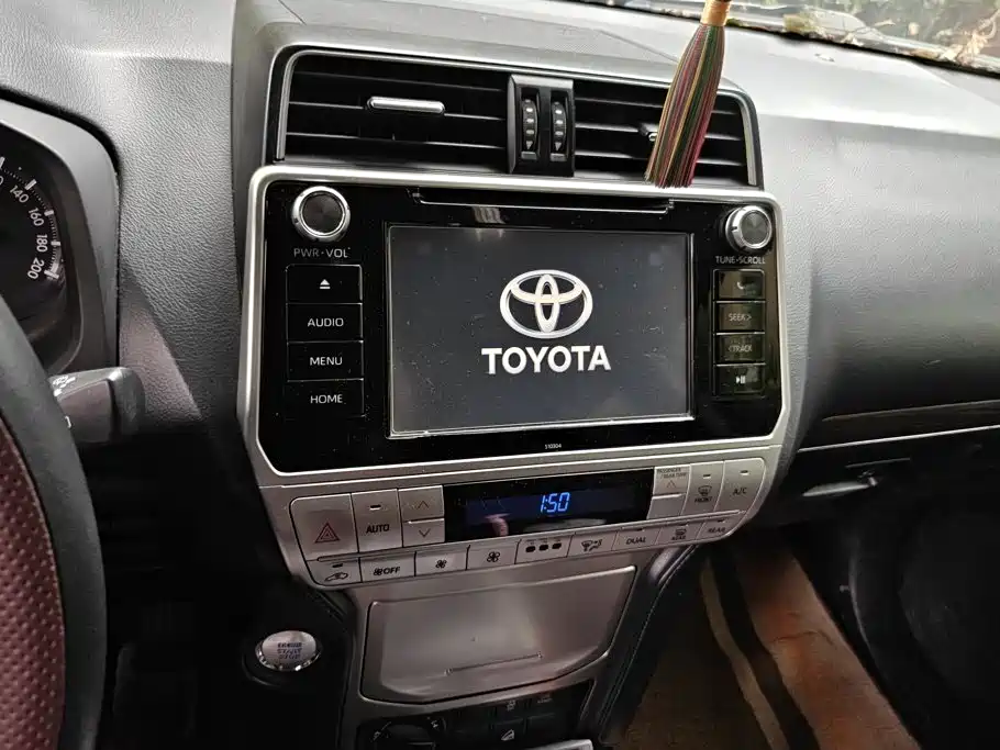 Фото 13 - Toyota Prado