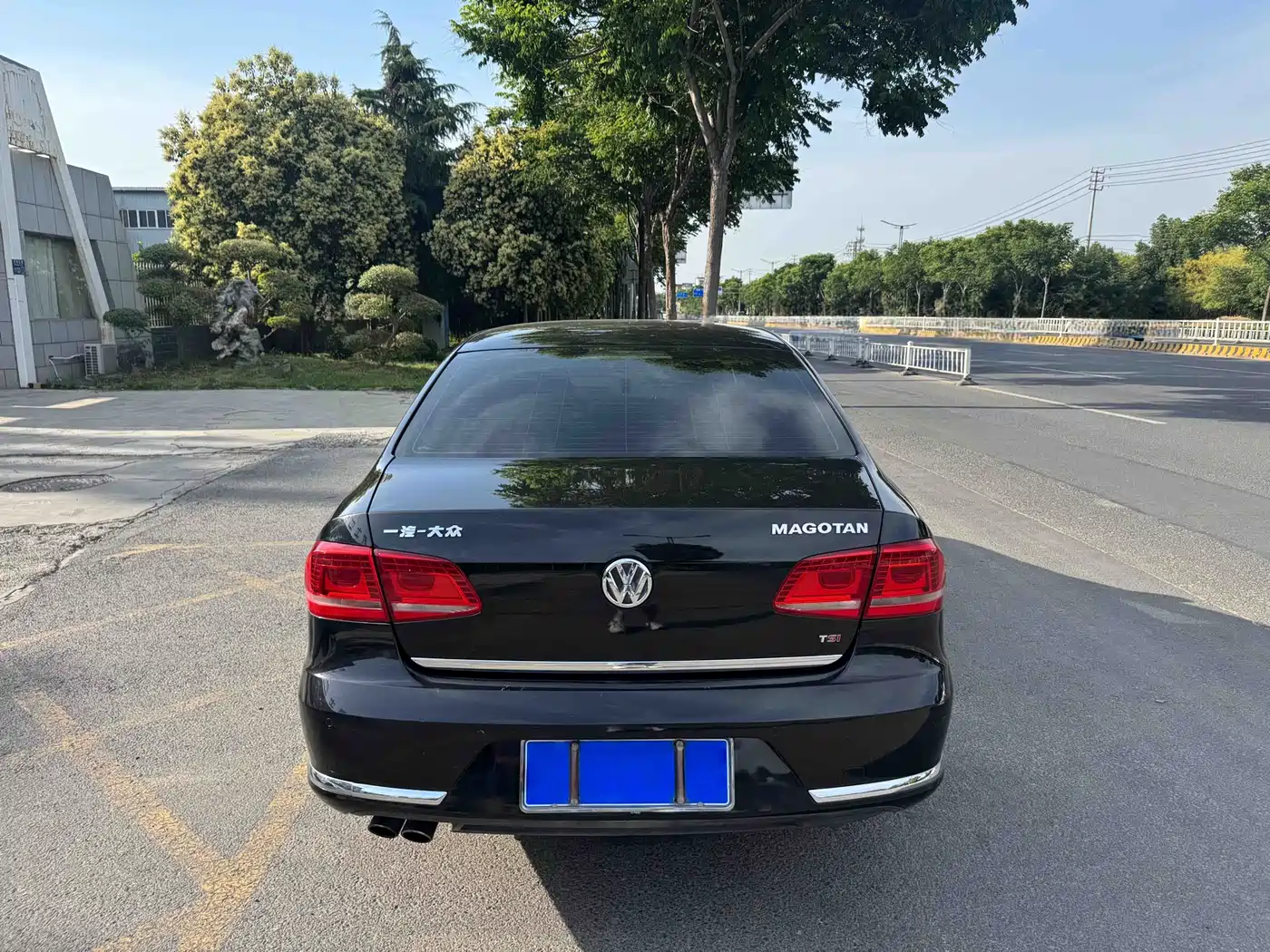 Volkswagen Magotan 2016 1.8TSI 25th Anniversary Edition фото 4