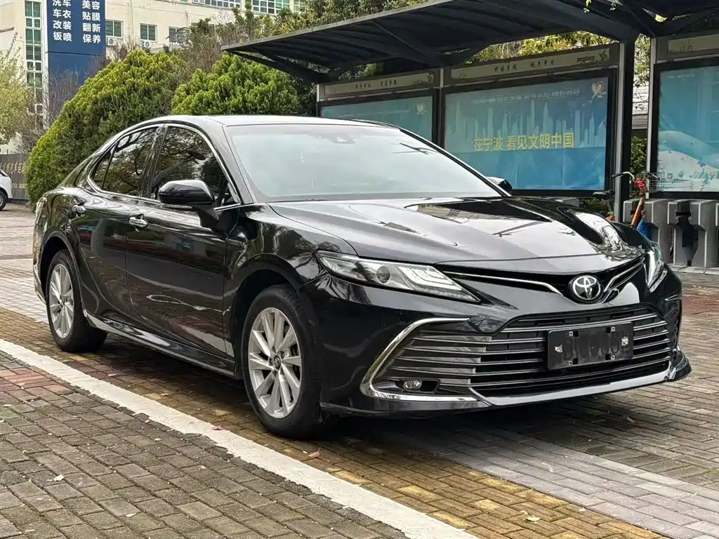 Toyota Camry 2021 2.0G Luxury Edition фото 3