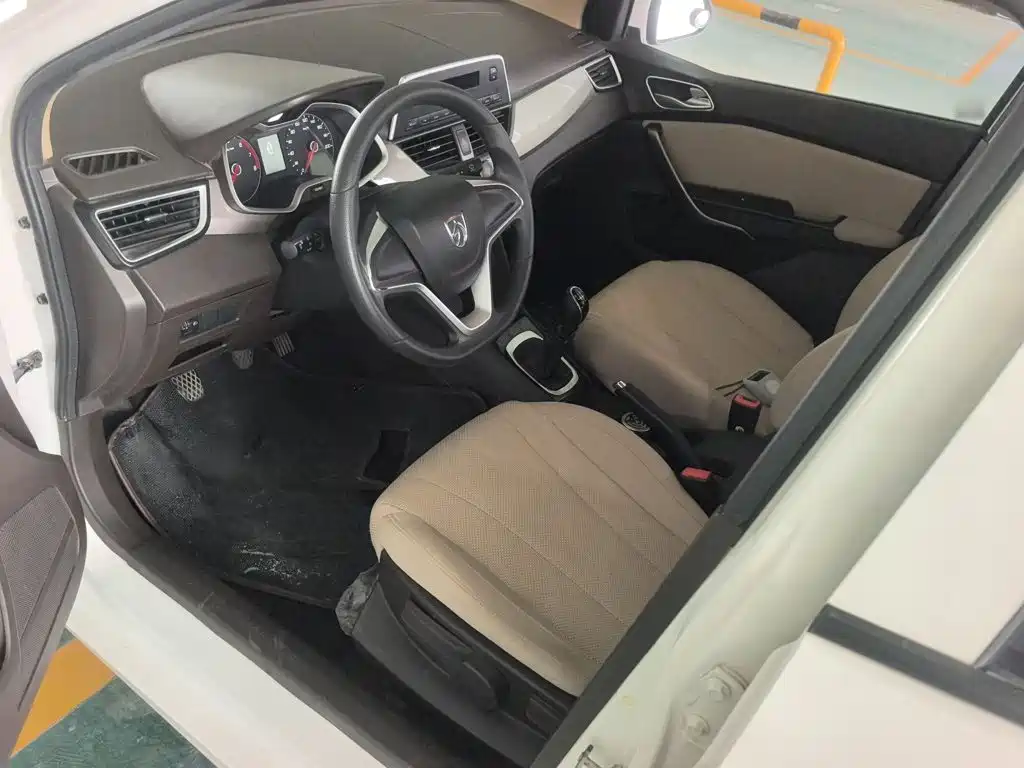 Baojun 310W 2019 2017 1.5L Manual Comfort China VI