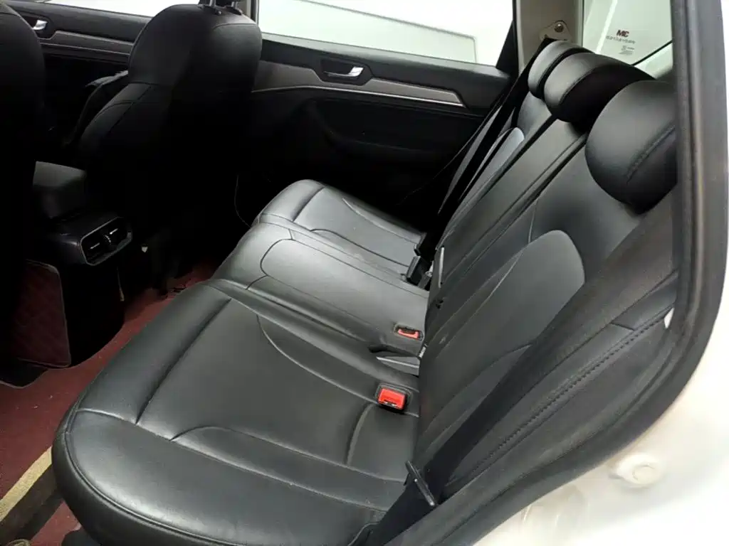 Photo 17 - Haval H6