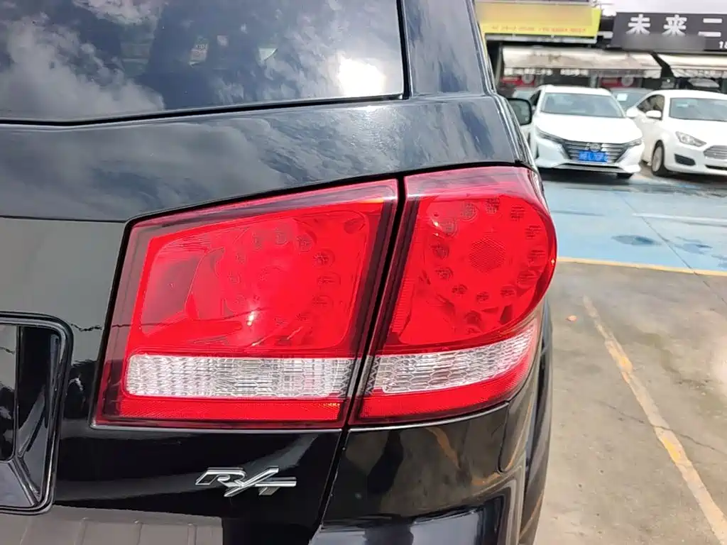 Dodge Journey 2015 2015 2.0TD 4WD Premium Edition