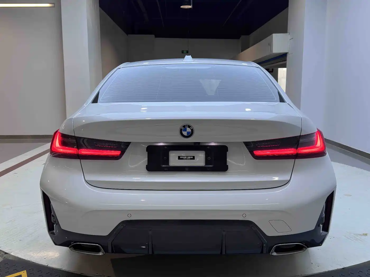BMW 3-SERIES