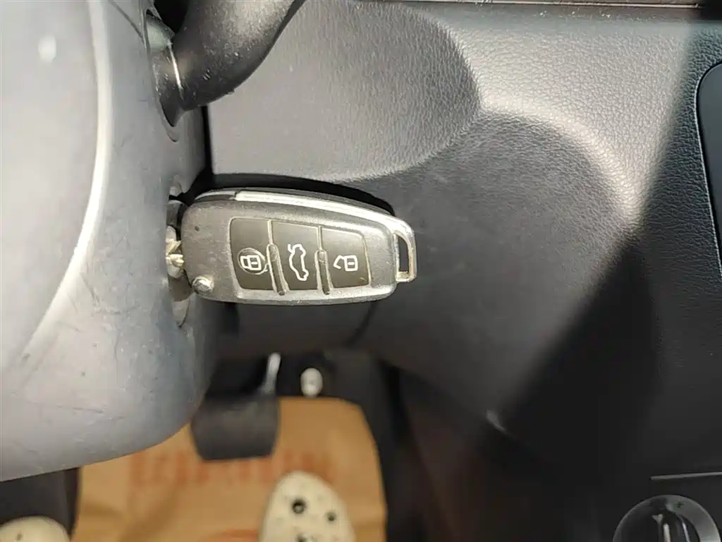 Audi Q3 2015 35 TFSI quattro Technology фото 9