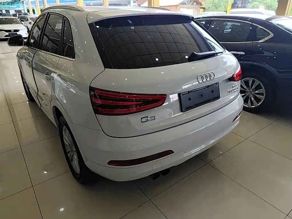Audi Q3 2015 35 TFSI quattro Technology фото 5