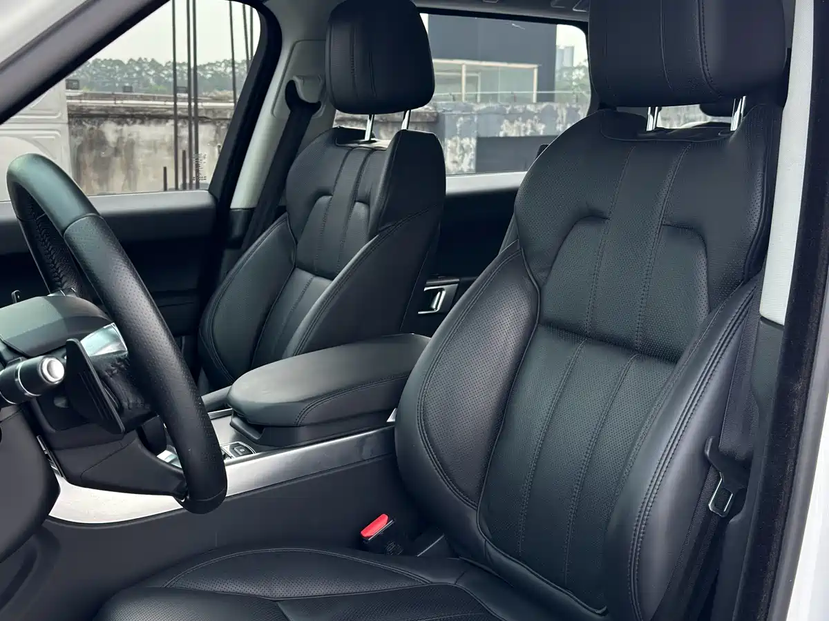 Land Rover Range Rover Sport 2017 3.0 SC V6 SE фото 9
