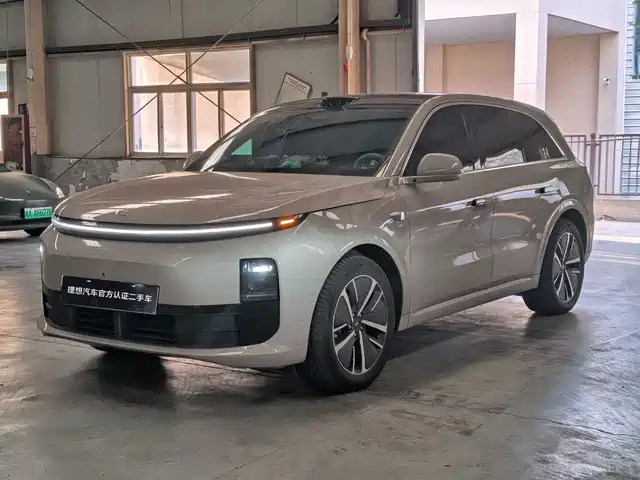 Li Auto L6 2024