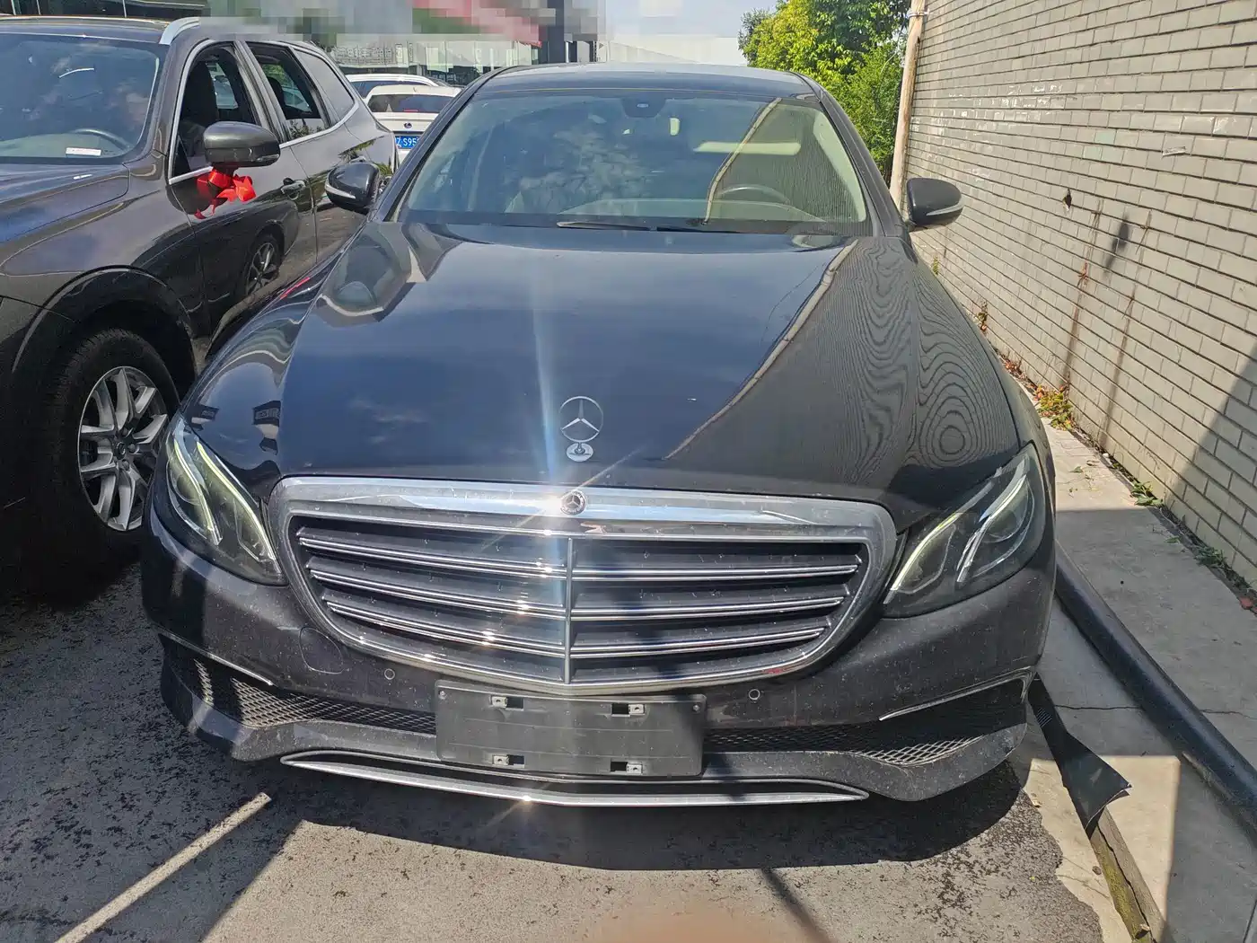 صورة 2 - Mercedes-Benz E-Class