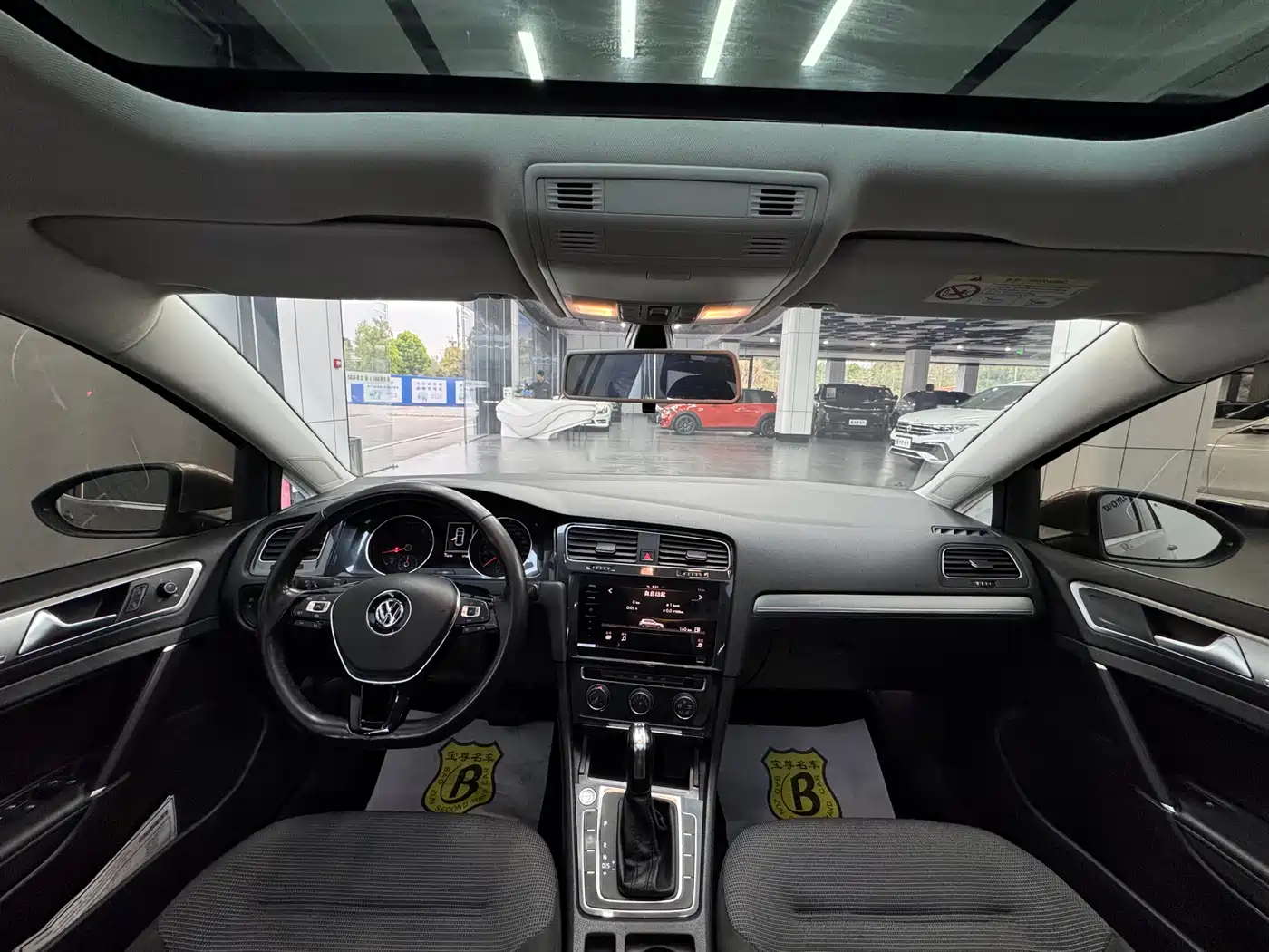 Volkswagen Golf 2020 280TSI DSG Comfort фото 10