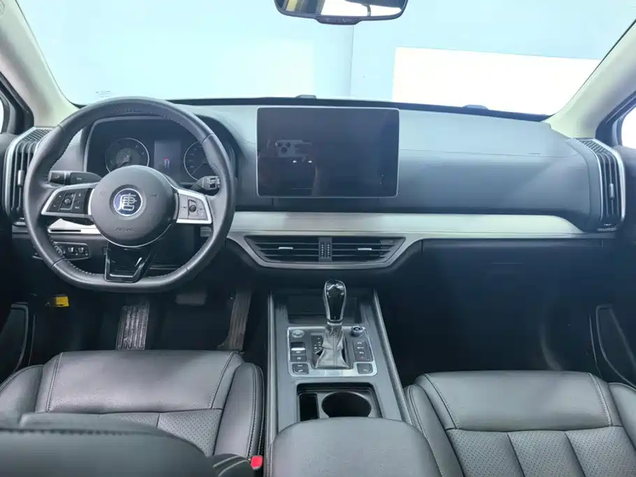 BYD Tang 2018 2018 2.0T Automatic Smart Connection Noble Edition 7-Seater China V