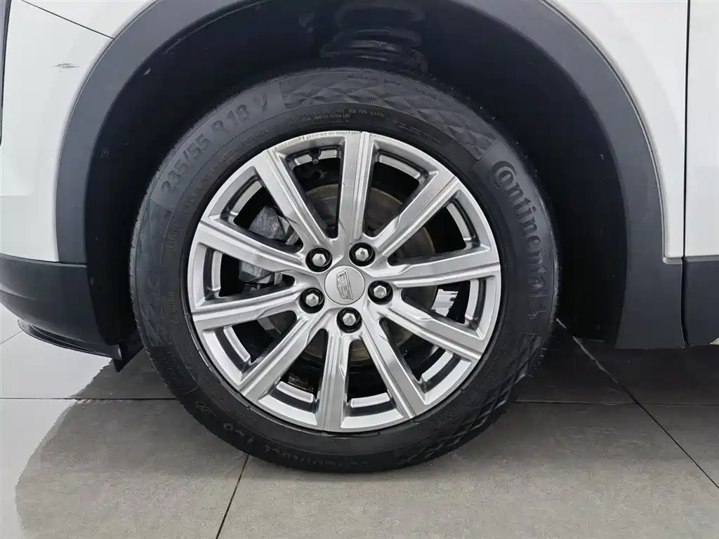 Cadillac XT4 2018 Model 28T 2WD Luxury фото 17