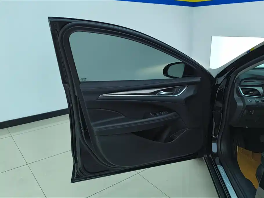 Buick LaCrosse 2022 552T Luxury фото 7