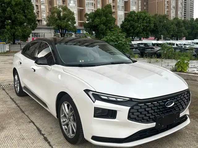 Ford Mondeo Рестайлинг, EcoBoost 245, Стиль