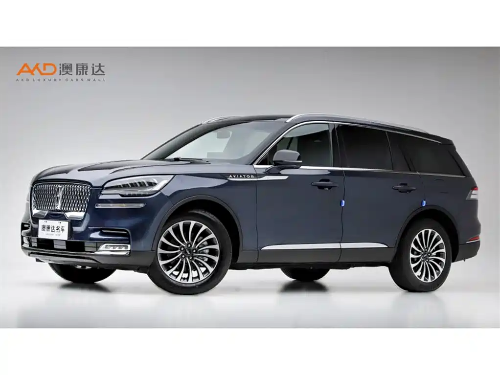 Photo 1 - Lincoln Aviator