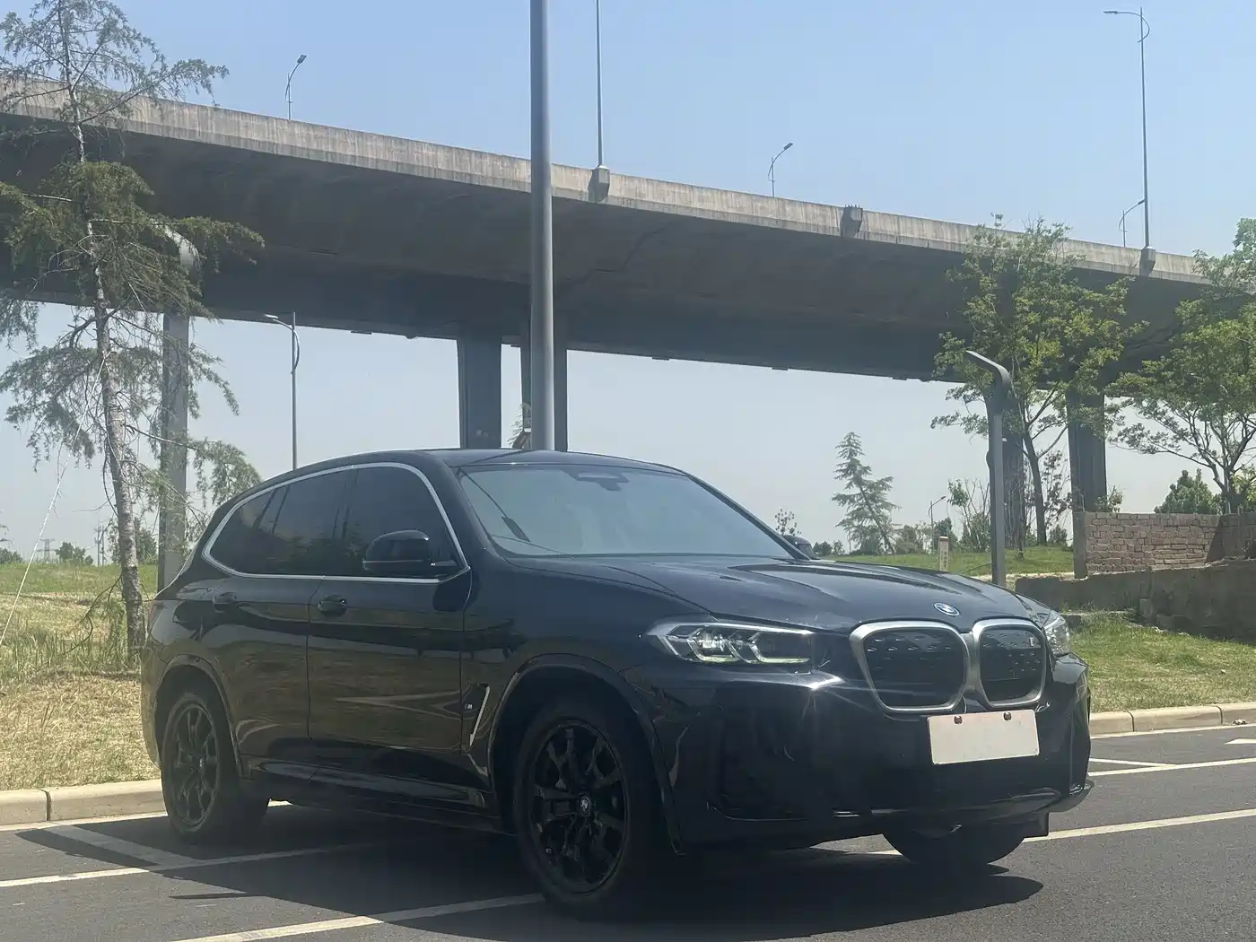 BMW iX3 2022 Facelift Leading Model фото 3