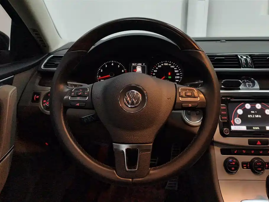 Volkswagen Magotan 2015 1.8TSI Premium фото 14