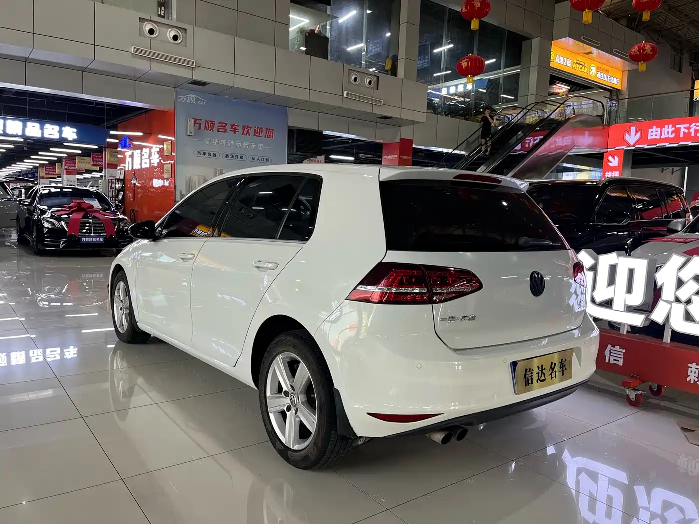 Volkswagen Golf 2017 230TSI Auto Comfort Millionth Anniversary Edition фото 27