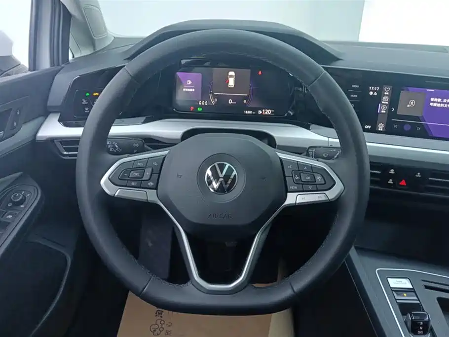 Volkswagen Golf 2023 Facelift 280TSI DSG Pro фото 15