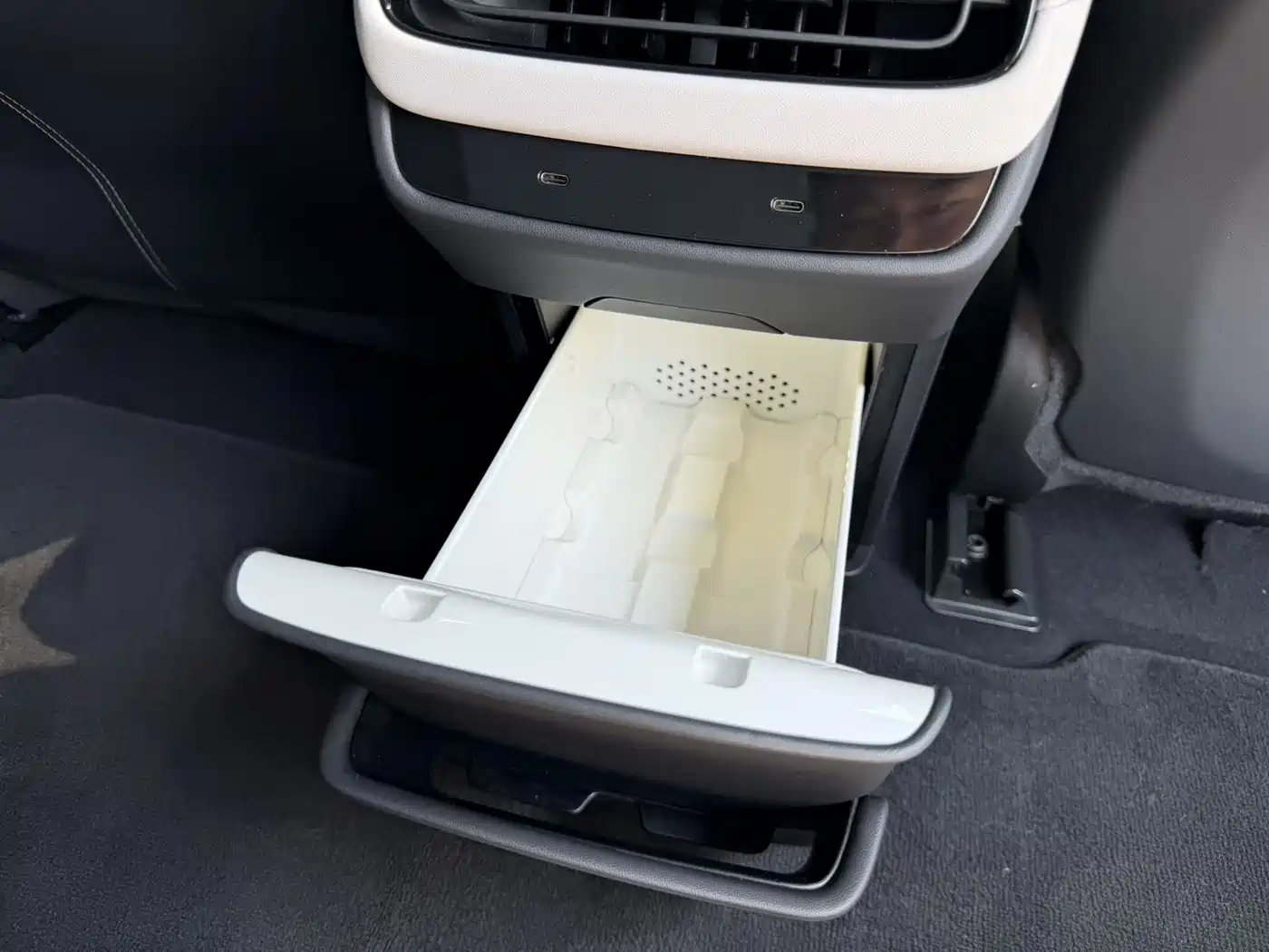Xiaomi Auto Xiaomi SU7 2024 RWD Standard Founder's Edition фото 15