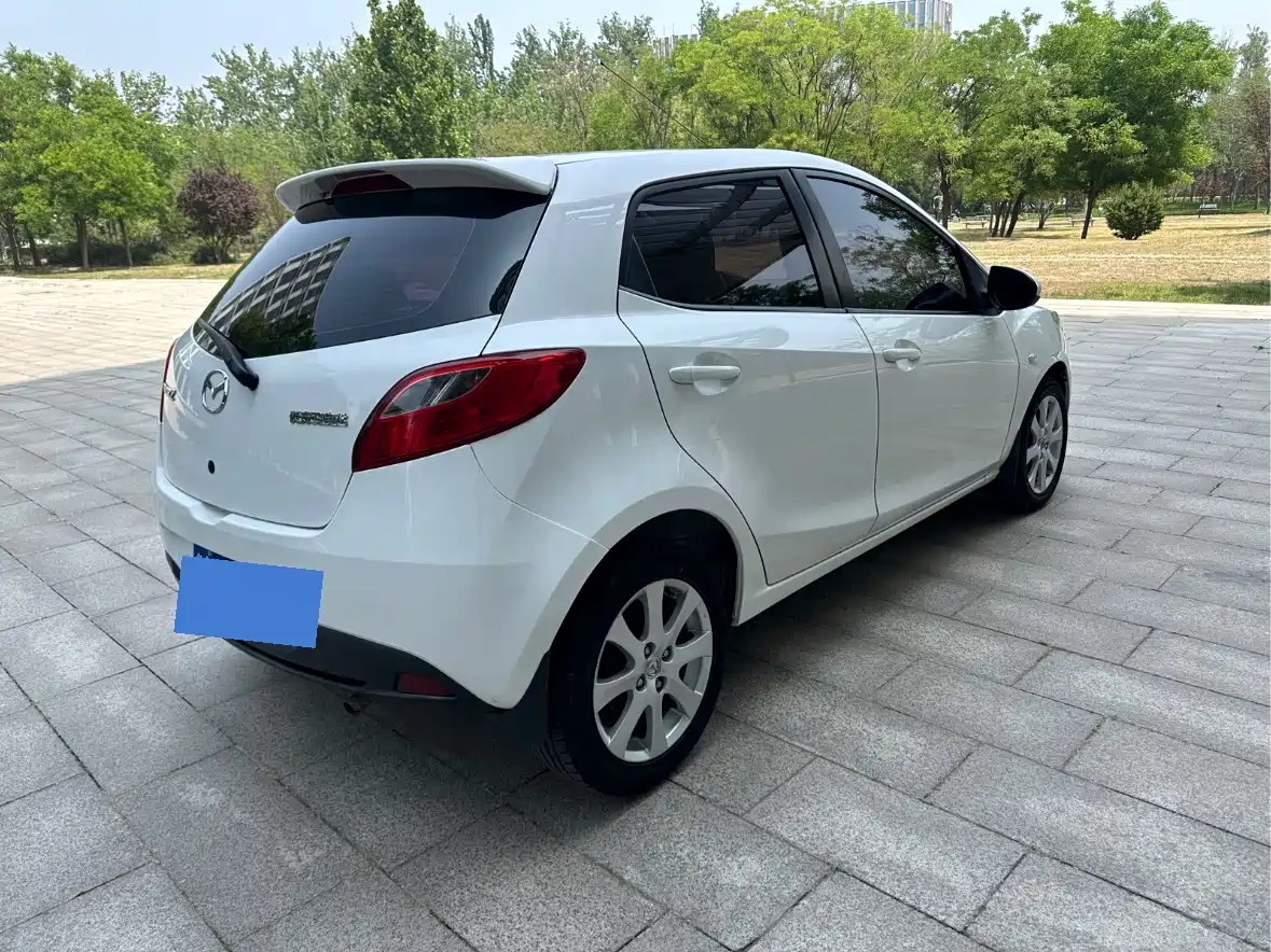 Mazda 2 2011 2011 Xuan Dong 1.5L Auto Premium Edition
