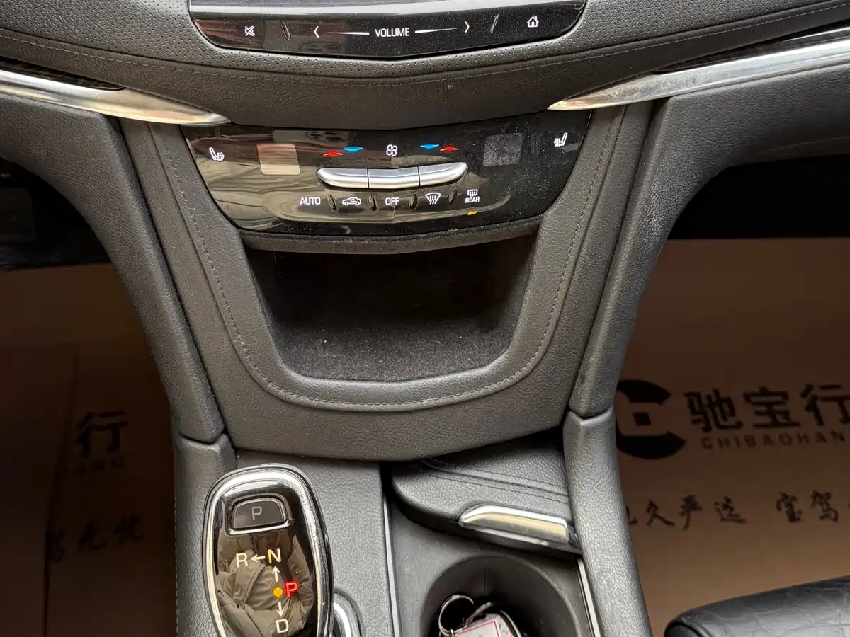 Cadillac XT5 2016 25T Luxury Model фото 7