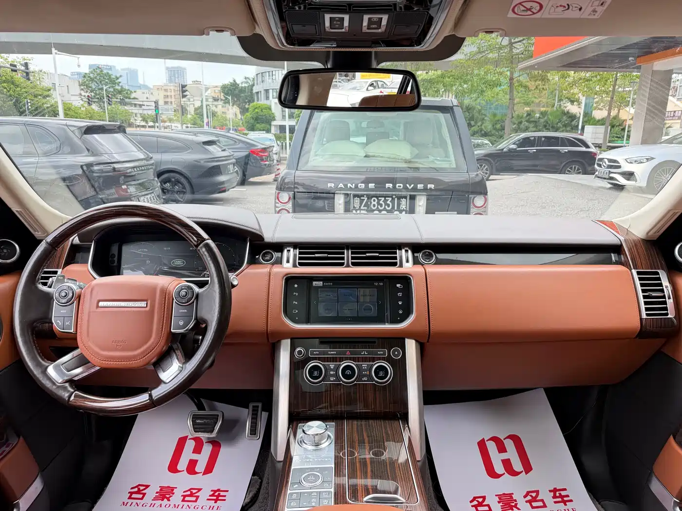 Фото 9 - Land Rover Range Rover