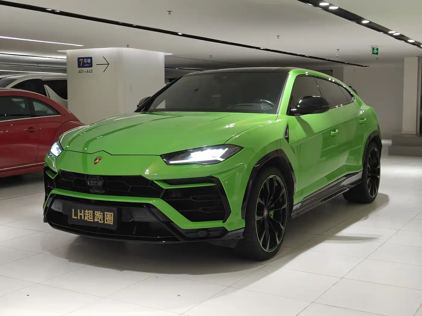 Lamborghini Urus 2021 4.0T V8