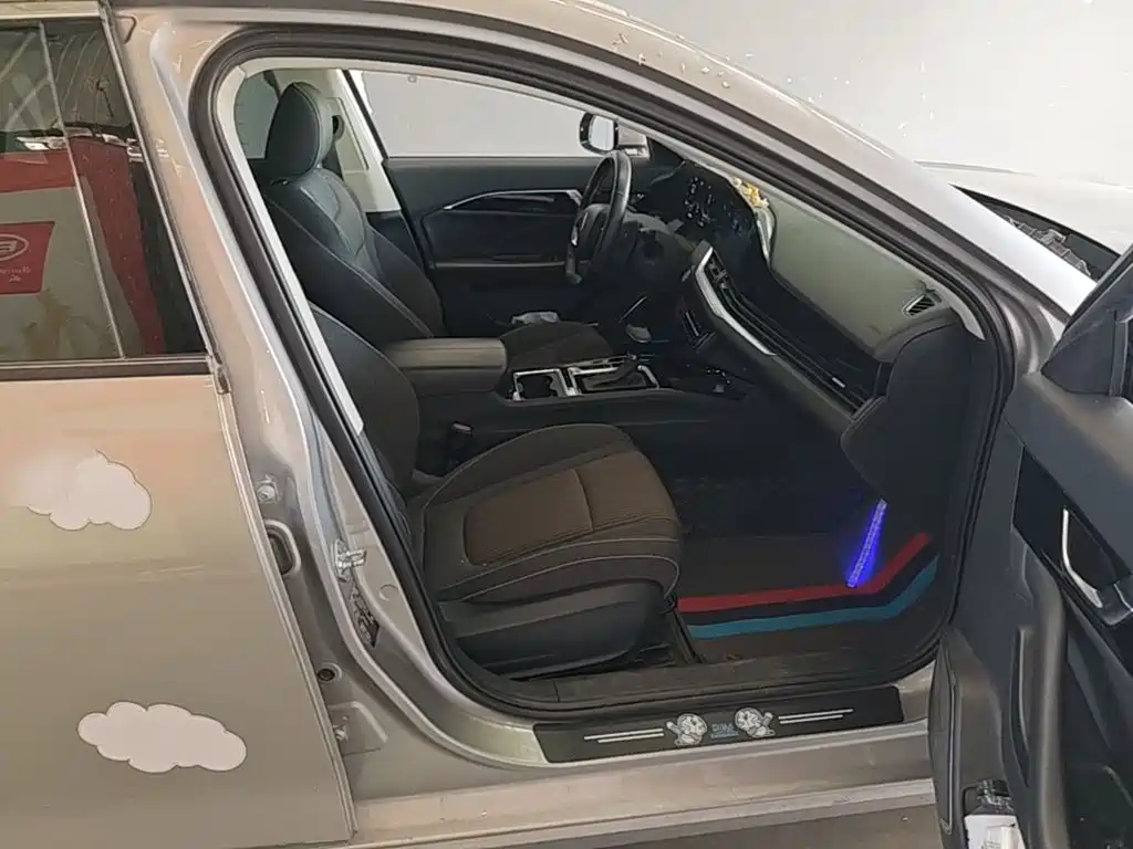 Фото 25 - Besturn B70