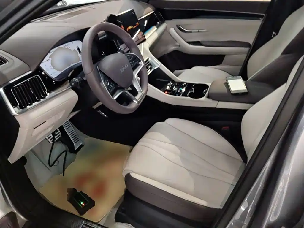 BYD Song PLUS PHEV 2025 DM-i 112KM Honor фото 15