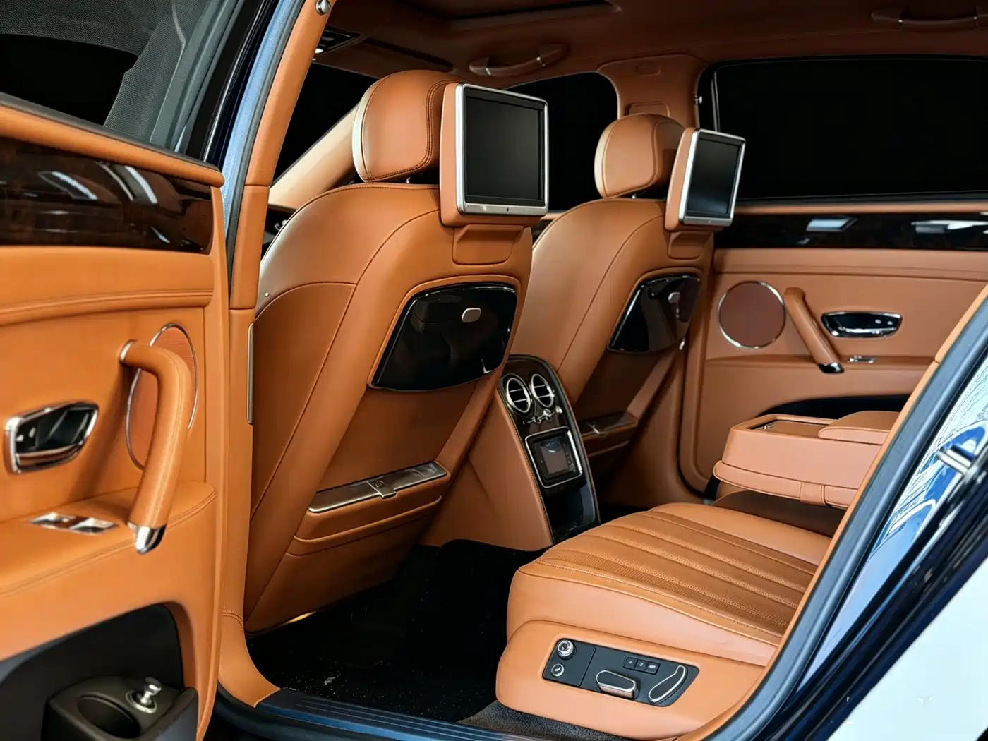 Bentley Flying Spur 2014 4.0T V8 Prestige Edition фото 6