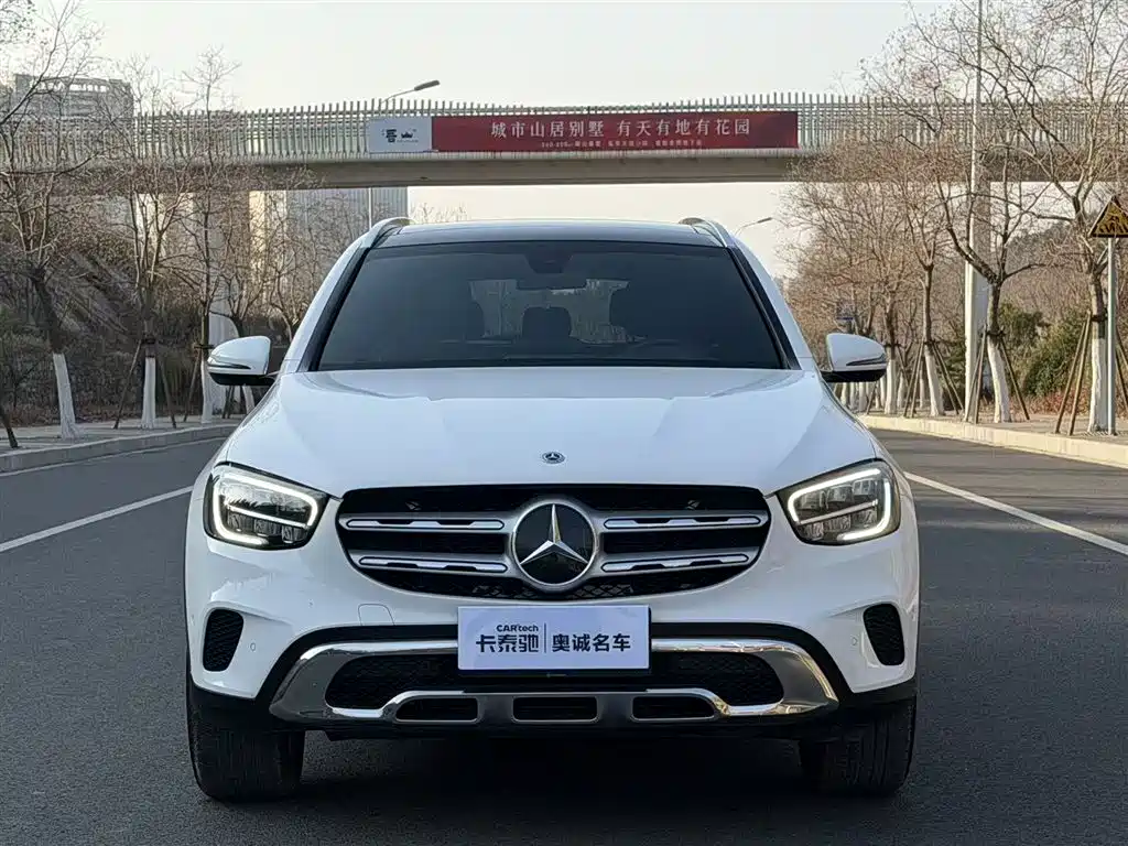 MERCEDES-BENZ GLC