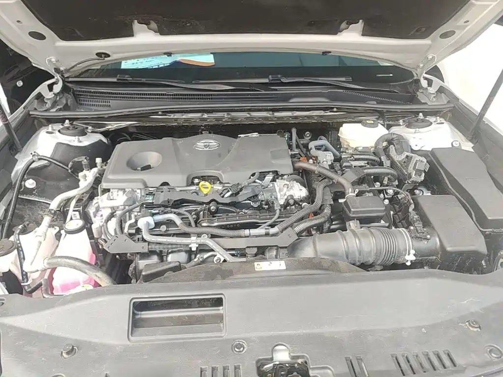 Photo 20 - Toyota Camry