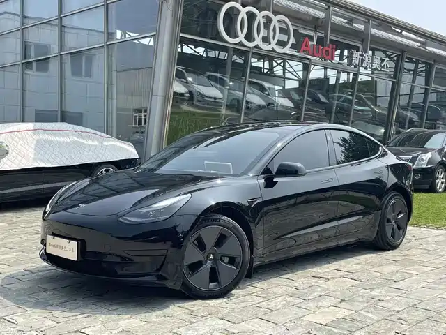 Tesla Model 3 2023