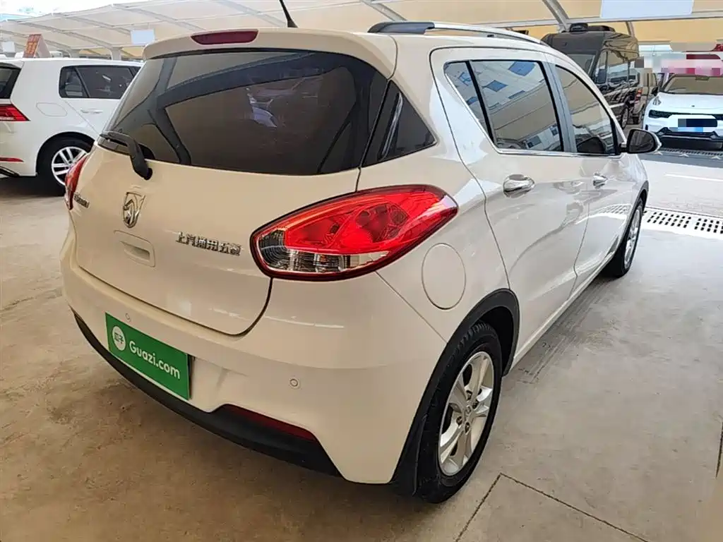 Baojun 310 2017 2016 1.2L Manual Luxury Type