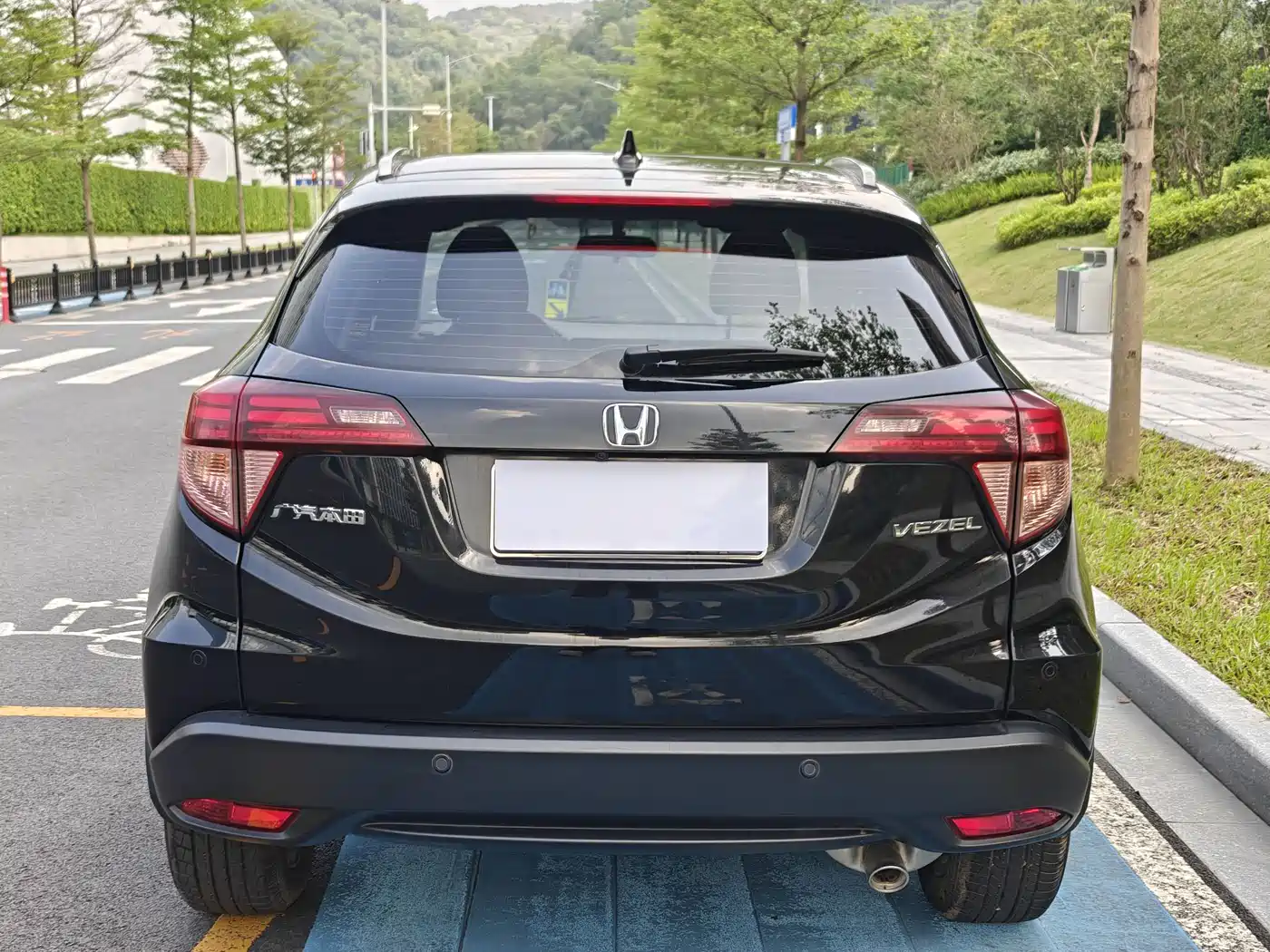 Honda Vezel 2015 2015 1.8L CVT FWD Luxury