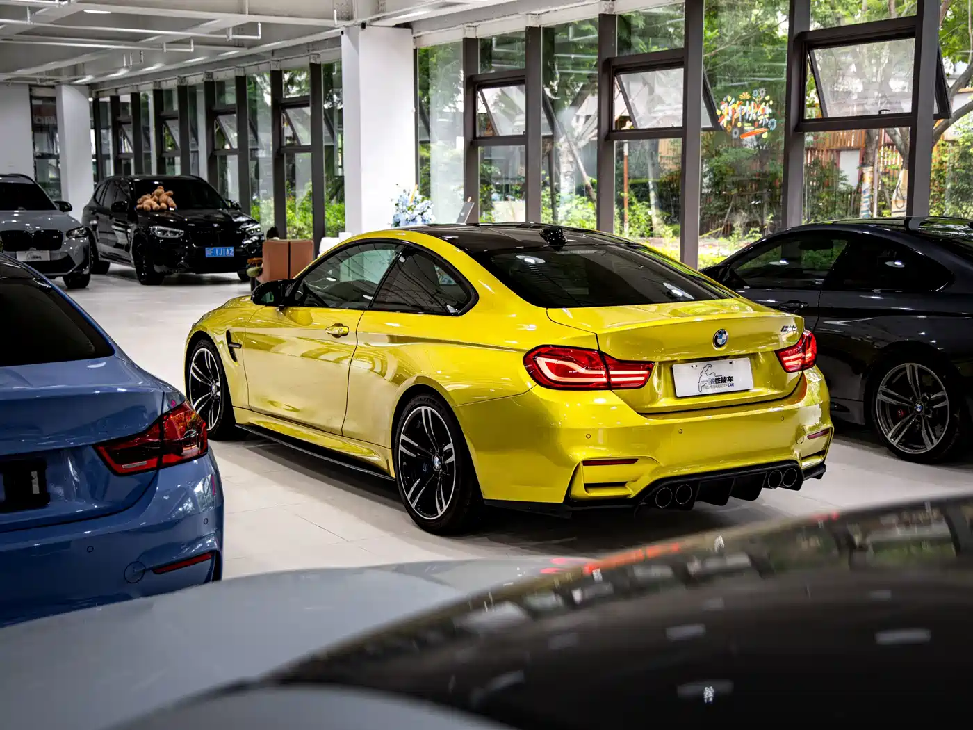 BMW M4 2019 2019 M4 Coupe Shadow Edition