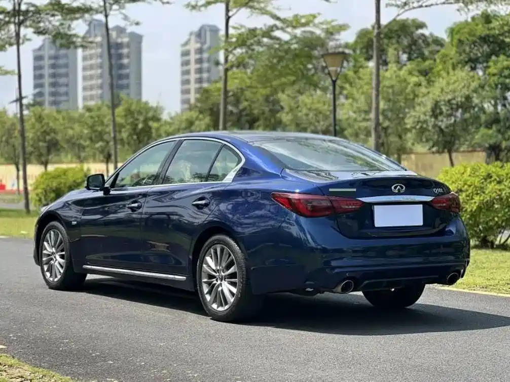 Фото 7 - Infiniti Q50L